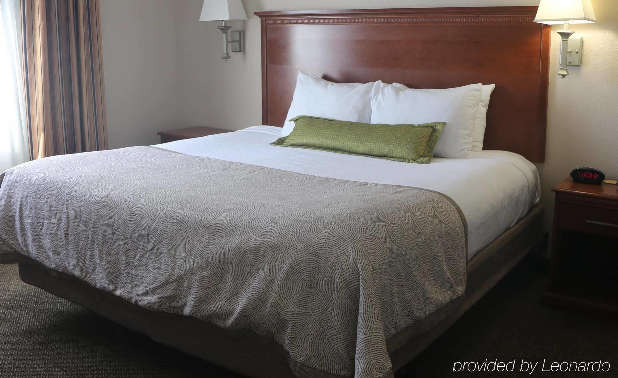 Candlewood Suites Fredericksburg, An Ihg Hotel Екстер'єр фото